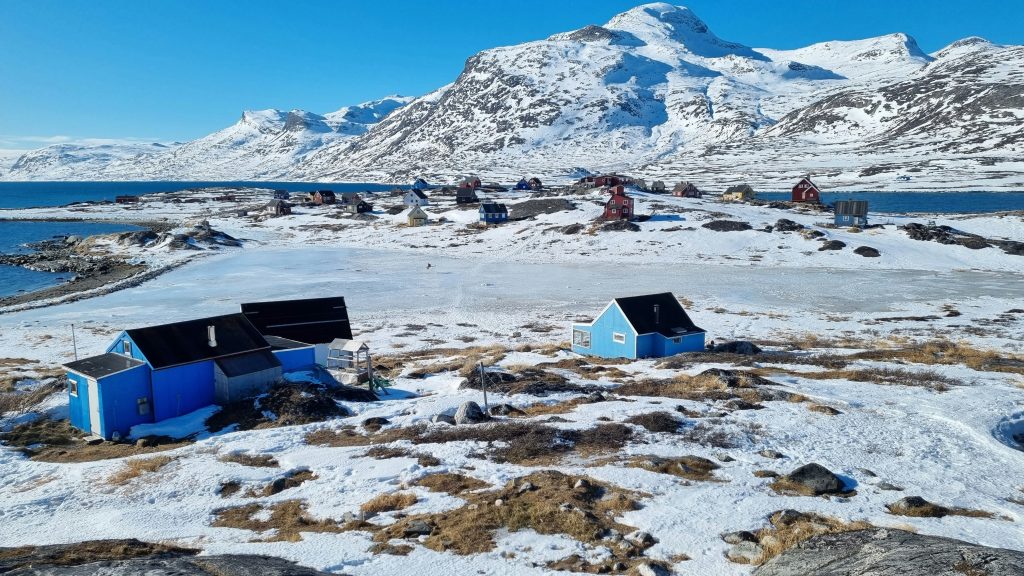 Read more about the article Short- and long-term variability of the Antarctic and Greenland ice sheets